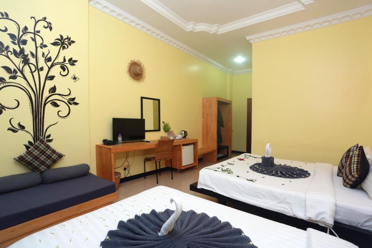 Central Privilege Hotel Сіємреап Екстер'єр фото